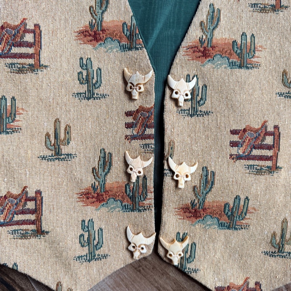 Ubetcha Mens Vintage Western Cactus Skull Button Tapestry Vest, Green, S - Picture 4 of 11